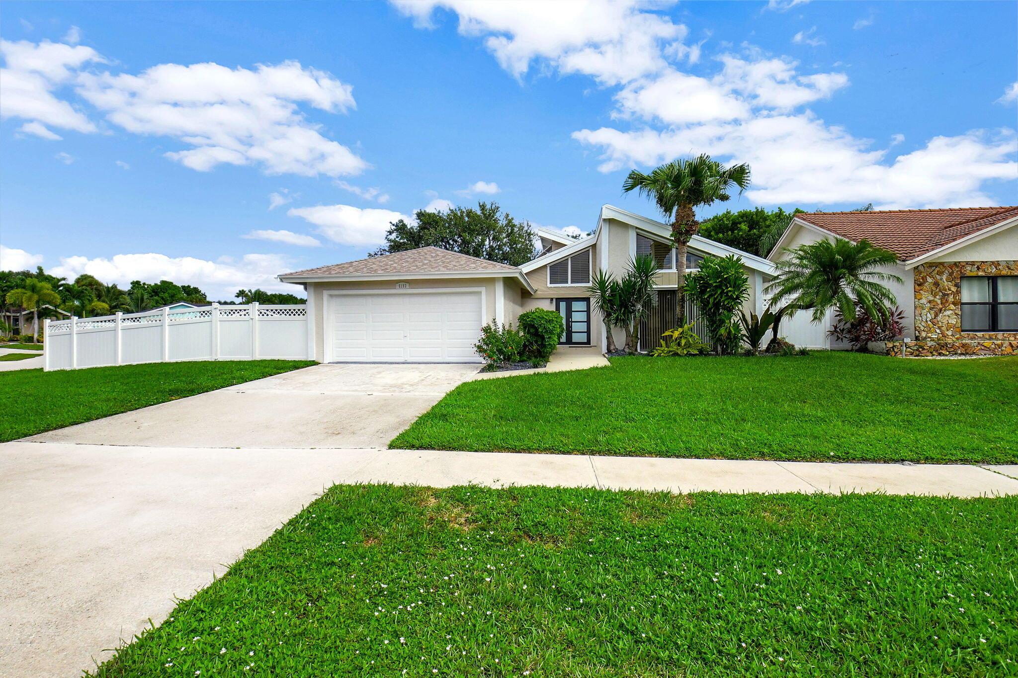 Amberwoods Dr, Boca Raton, FL 33433