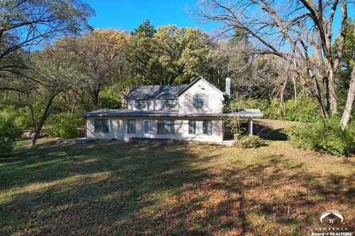 9263 Marion Rd, Oskaloosa, KS, 66066-5301 | Card Image