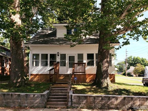 2638 Sanford Ave, Alton, IL, 62002-2904 | Card Image