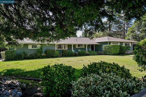 101 Camino Amigo Ct, Danville, CA, 94526-2401 | Card Image
