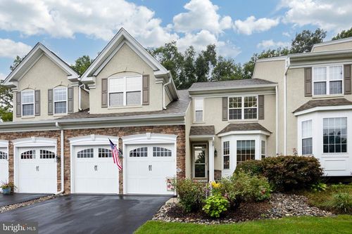 2917 Cottonwood Ln, CHESTER SPRINGS, PA, 19425-3889 | Card Image