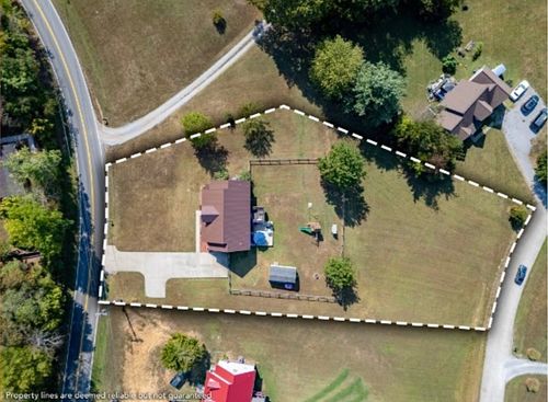2964 Sweethome Rd, Chapmansboro, TN, 37035-5432 | Card Image
