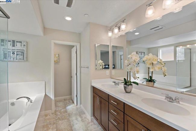 3326 Speros Loop, Home with 4 bedrooms, 3 bathrooms and 2 parking in Hayward CA | Image 17