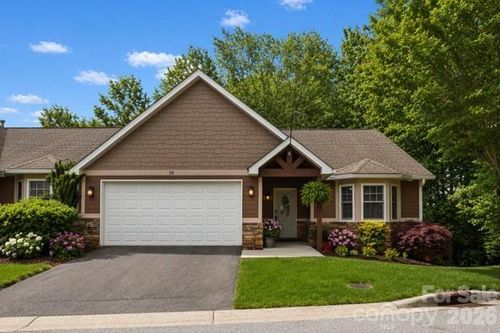 15 Kaylor Dr, Arden, NC, 28704-8801 | Card Image