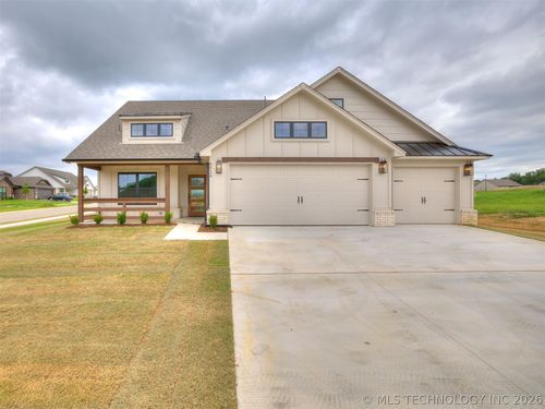 8924 N 78th East Ave, Owasso, OK, 74055 | Card Image