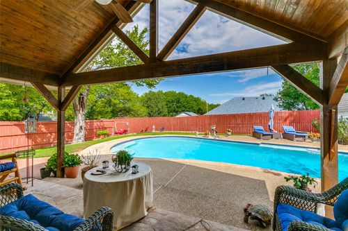101 Shady Valley Cir, Weatherford, TX, 76086-6354 | Card Image