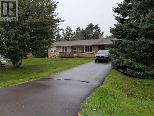 50 Aintree Dr, Stratford, PE, C1B1L8 | Card Image