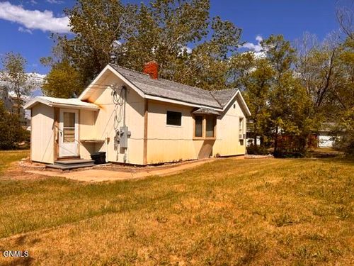 201 Montana St, Westby, MT, 59275-7716 | Card Image