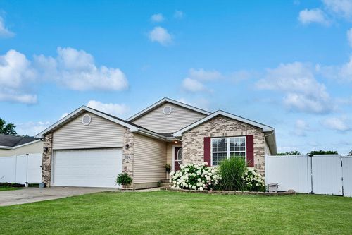 1164 Tanya St, Chesterton, IN, 46304-9664 | Card Image