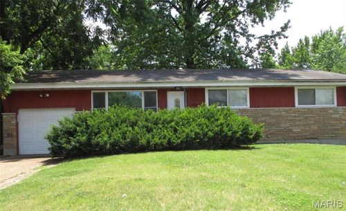 2318 Gardner Dr, Saint Louis, MO, 63136-5421 | Card Image