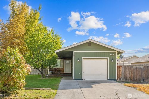 1304 N Cora St, Ellensburg, WA, 98926-9462 | Card Image