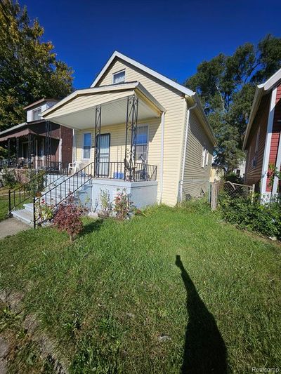 5047 Edwin Street, Home with 3 bedrooms, 2 bathrooms and null parking in Hamtramck MI | Image 3