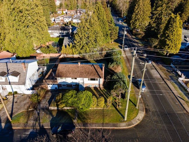 780 16 Th St E, House other with 4 bedrooms, 2 bathrooms and 4 parking in North Vancouver BC | Image 9
