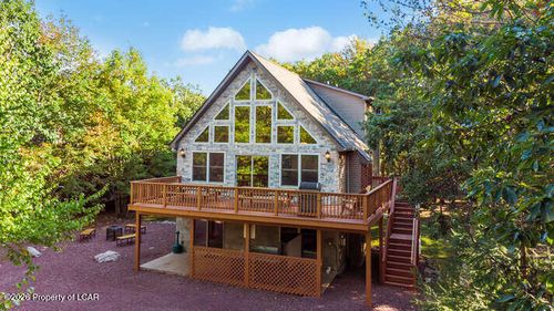 68 Skye Dr, Lake Harmony, PA, 18624 | Card Image