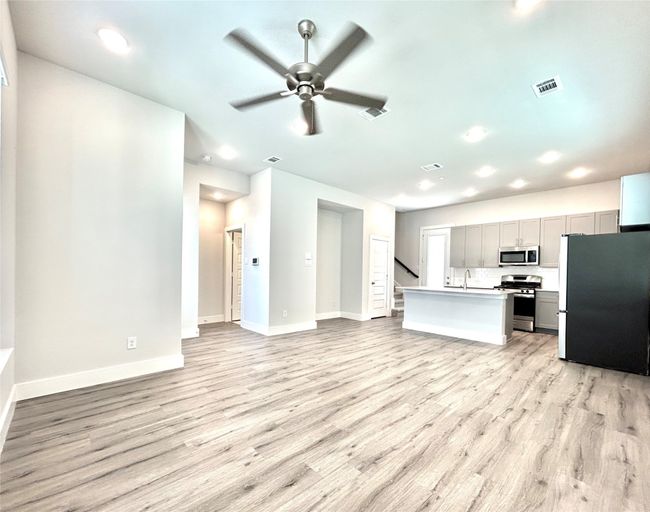 APT-611 - 1830 Ne Green Oaks Blvd, House other with 2 bedrooms, 3 bathrooms and null parking in Arlington TX | Image 22