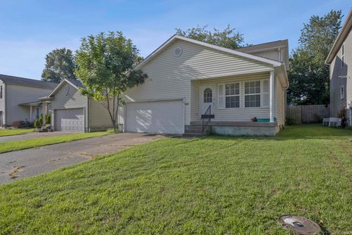 8010 Alexandra Ln, Newburgh, IN, 47630-2072 | Card Image