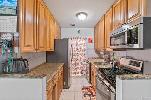 1778 Undercliff Ave, Bronx, NY, 10453-6742 | Card Image