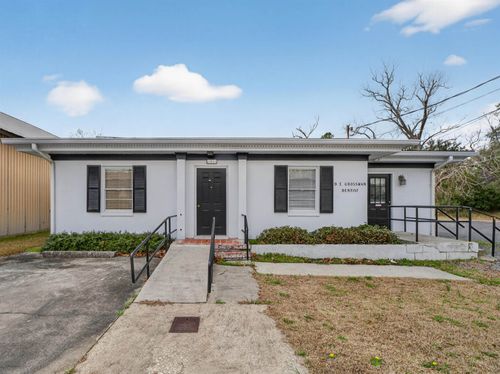 208 S Jackson St, Kingstree, SC, 29556-3916 | Card Image