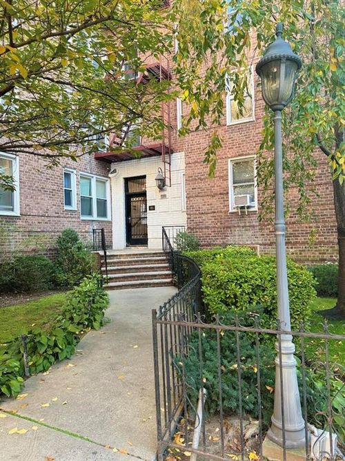 5k-88-09 35 Avenue, Jackson Heights, NY, 11372 | Card Image