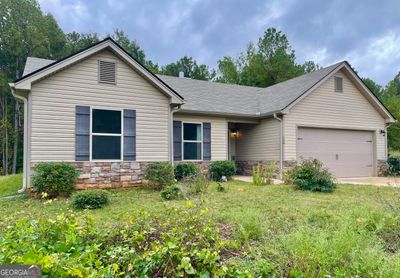 136 Conifer Court, House other with 3 bedrooms, 2 bathrooms and 2 parking in Winterville GA | Image 1