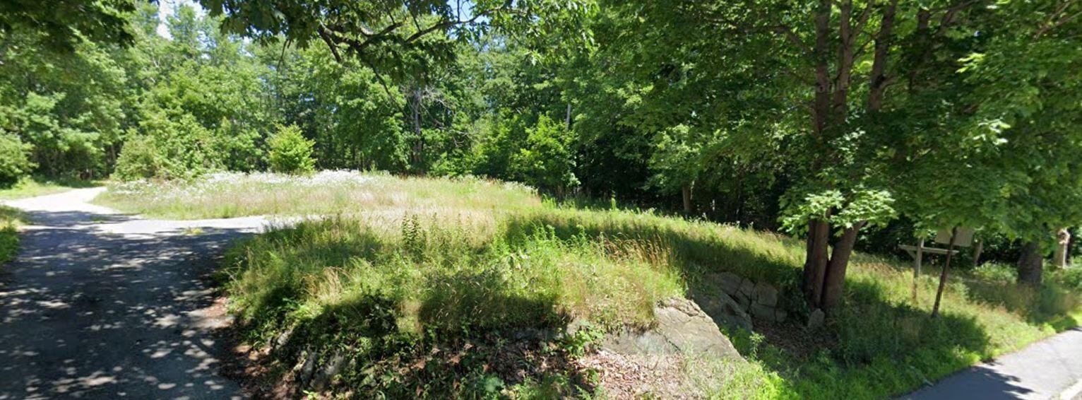 Land in Ellsworth