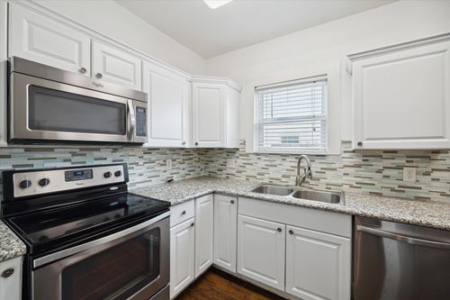 2611 Isabella St, Houston, TX, 77004-5445 | Card Image