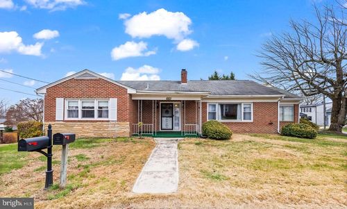 8401 F St, CHESAPEAKE BEACH, MD, 20732-9287 | Card Image