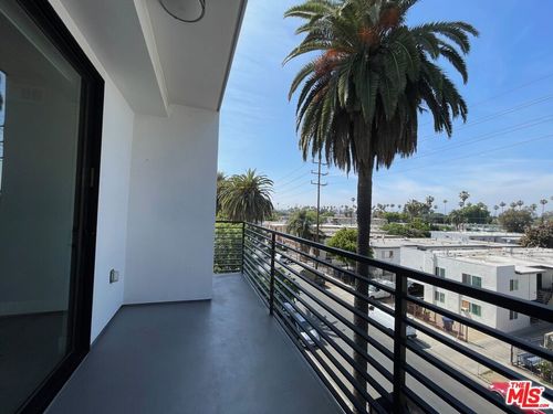 401-14612 Calvert St, Van Nuys, CA, 91411-2881 | Card Image