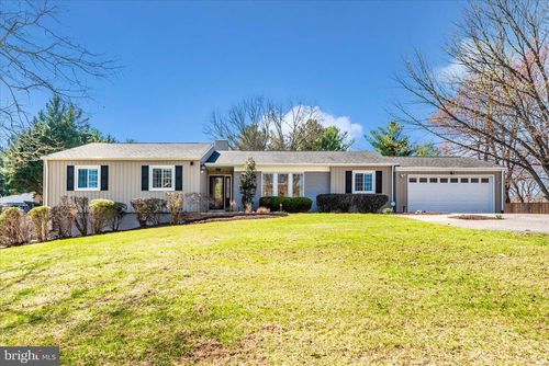 2726 Loch Haven Dr, Ijamsville, MD, 21754-8822 | Card Image