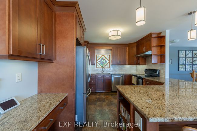 686 Warner Rd, House other with 6 bedrooms, 4 bathrooms and 6 parking in Niagara On The Lake ON | Image 15