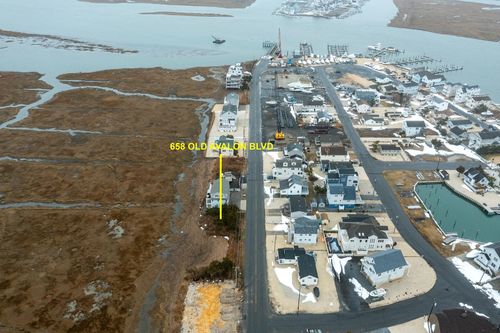 658 Avalon Blvd, Avalon, NJ, 08202-1812 | Card Image