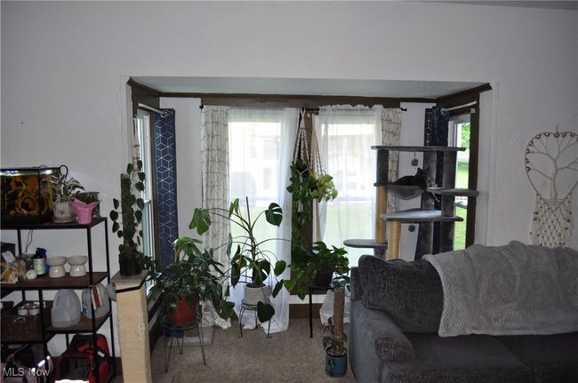 82 W 1 St St, House other with 5 bedrooms, 2 bathrooms and null parking in Frazeysburg OH | Image 26