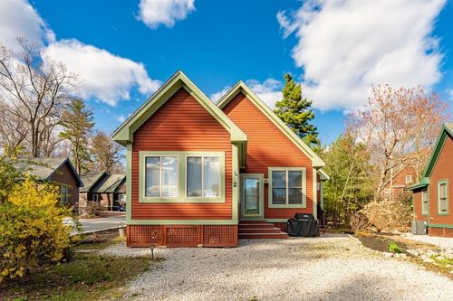 2-2 Courtview Ln, Westford, MA, 01886-1098 | Card Image