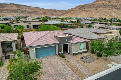 6803 Regency Crest Ave, Las Vegas, NV, 89148-5191 | Card Image