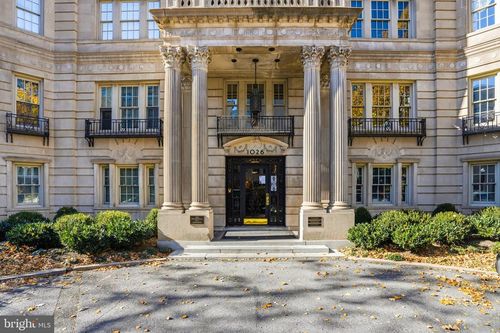 apt-801-1026 16th St Nw, WASHINGTON, DC, 20036-5712 | Card Image