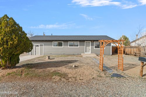 11 Saint Andrews Dr, Yerington, NV, 89447-9745 | Card Image