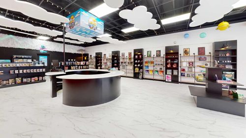 {{alt}} | Card Image