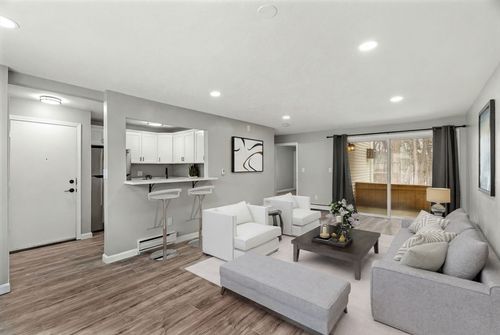 14-14 Mason Ct, Amesbury, MA, 01913-1006 | Card Image