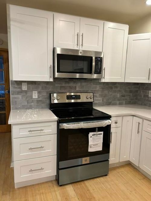 3b-74 69th St, Guttenberg, NJ, 07093-4450 | Card Image