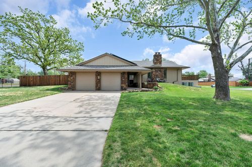 2120 N Hyacinth St, Wichita, KS, 67203-2002 | Card Image