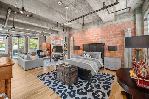 apt-2c-204 Travis St, Houston, TX, 77002-1775 | Card Image