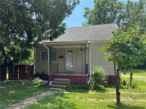 55612 National Rd, Bridgeport, OH, 43912-1519 | Card Image
