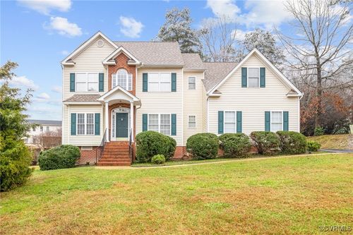 14313 Woodleigh Dr, Chester, VA, 23831-6581 | Card Image