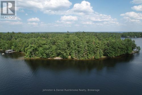 2 Island 24lm, Gravenhurst, ON, P1P1R1 | Card Image