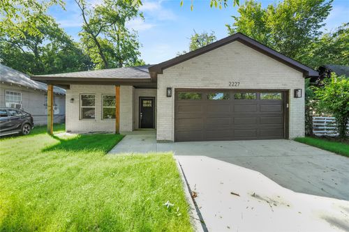2227 Stoneman St, Dallas, TX, 75215-4128 | Card Image
