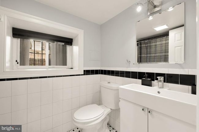 637 Keefer Pl Nw, Townhouse with 3 bedrooms, 2 bathrooms and null parking in WASHINGTON DC | Image 25