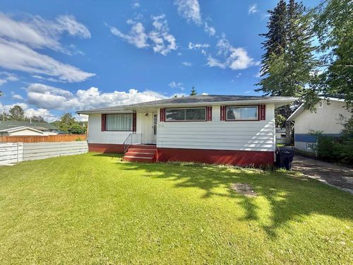 114 Willow Dr, Hinton, AB, T7V1E5 | Card Image