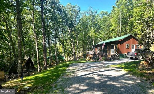 1397 High Valley Dr, Franklin, WV, 26807-7089 | Card Image