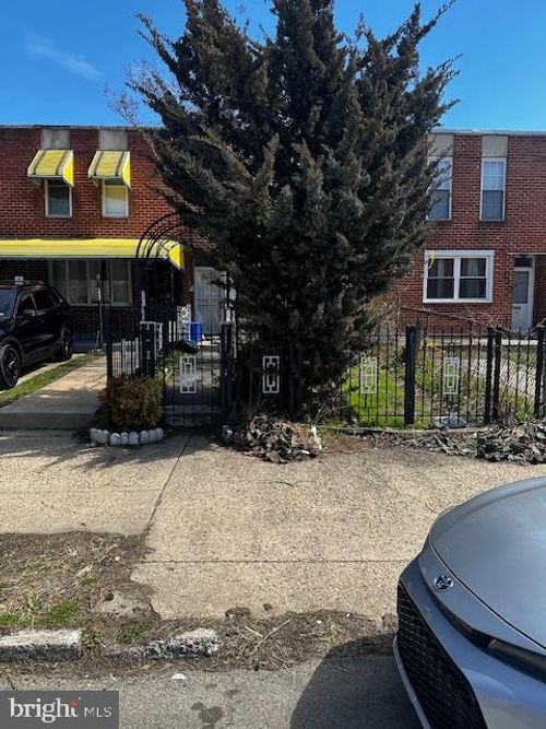 867 N Fallon St, PHILADELPHIA, PA, 19139-1817 | Card Image