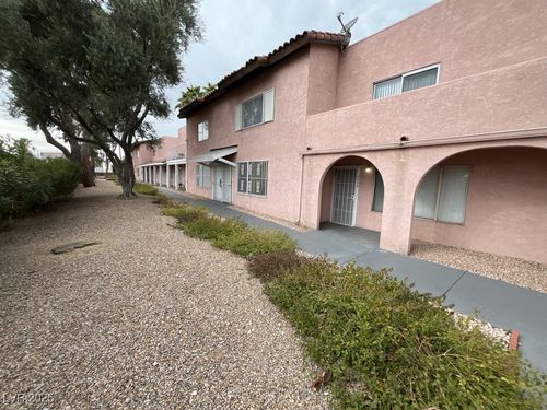 2206 E Desert Inn Rd, Las Vegas, NV, 89169-3217 | Card Image